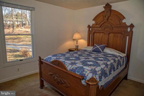 4454 Scotts Rd, Marshall, VA 20115 photo 12