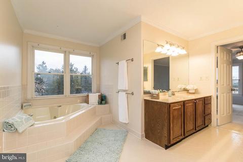 8107 Rogues Rd, Catlett, VA 20119 photo 17