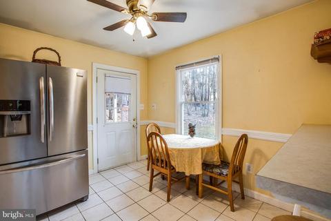 5868 Sumerduck Rd, Sumerduck, VA 22742 photo 11