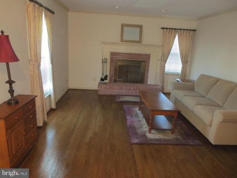 552 Tiffany Ct, Warrenton, VA 20186 photo 8