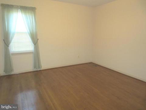 552 Tiffany Ct, Warrenton, VA 20186 photo 9