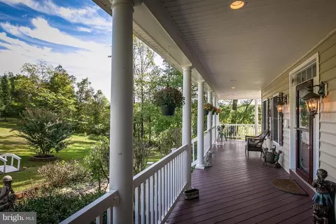 5603 Old Bust Head Rd, Broad Run, VA 20137 photo 3