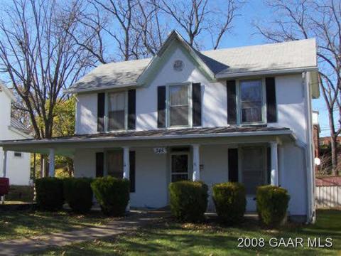 345 Maple Ave, Waynesboro, VA 22980 photo 1