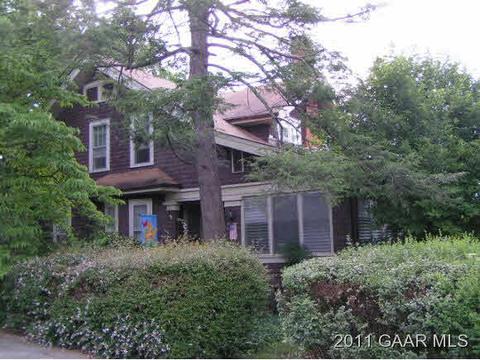 564 Maple Ave, Waynesboro, VA 22980 photo 1