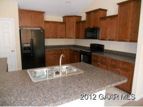 72 Lofty Cir, Stuarts Draft, VA 24477 photo 3