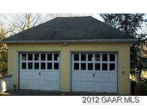 402 E Beverley St, Staunton, VA 24401 photo 4