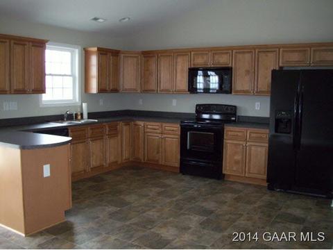 12 Upland Ct, Stuarts Draft, VA 24477 photo 3