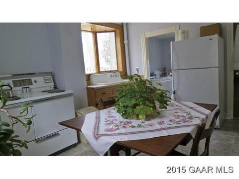 205 Maple Ave, Waynesboro, VA 22980 photo 8