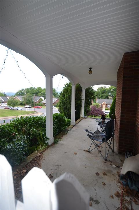 409 Pine Ave, Waynesboro, VA 22980 photo 14