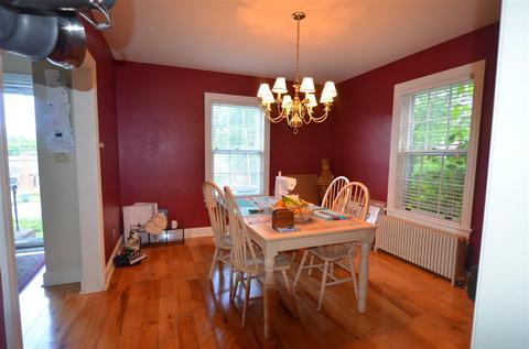 409 Pine Ave, Waynesboro, VA 22980 photo 3