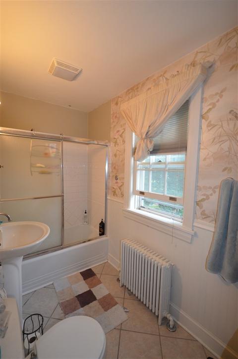 409 Pine Ave, Waynesboro, VA 22980 photo 11