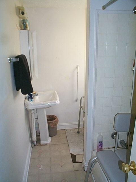 545 Arch Ave, Waynesboro, VA 22980 photo 4