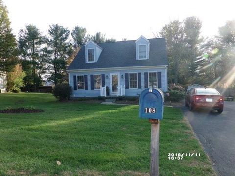108 Iris Dr, Waynesboro, VA 22980 photo 3