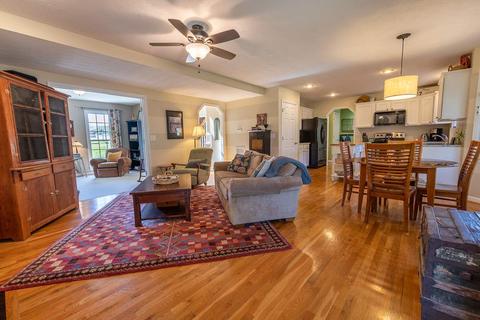 58 Jester Ct, Stuarts Draft, VA 24477 photo 11