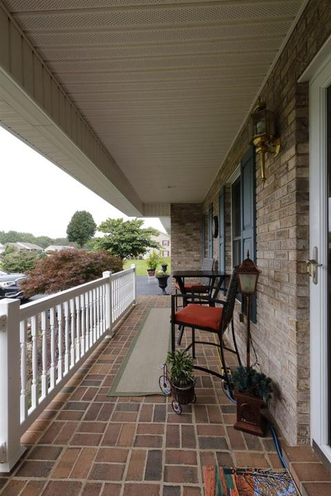 118 Gloucester Rd, Stuarts Draft, VA 24477 photo 3