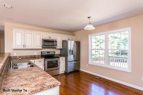 607 Eighth St, Shenandoah, VA 22849 photo 3