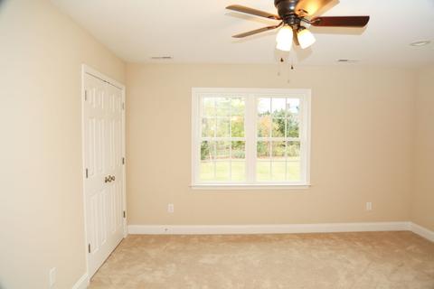 79 Bowmans Run Dr, Stuarts Draft, VA 24477 photo 40