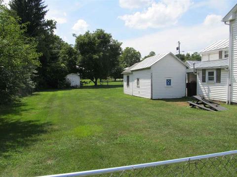 8 Flory Ave, Stuarts Draft, VA 24477 photo 6