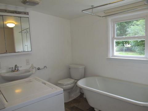 8 Flory Ave, Stuarts Draft, VA 24477 photo 25