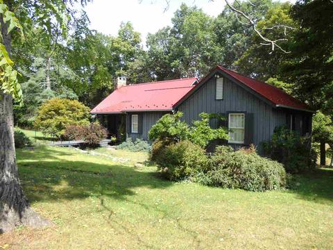 3177 Davis Run Rd, Mcdowell, VA 24458 photo 2