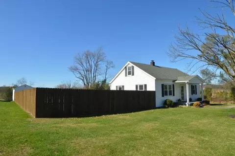 551 Draft Ave, Stuarts Draft, VA 24477 photo 2