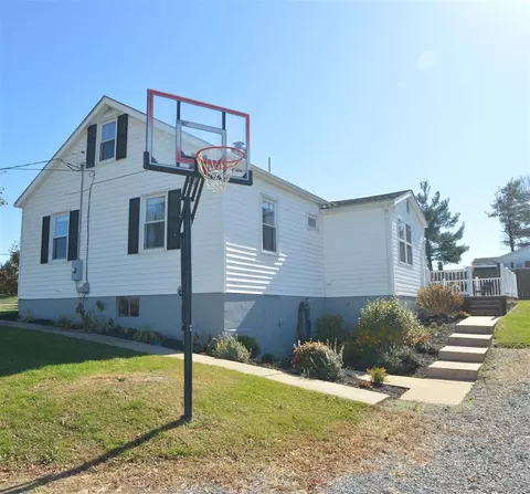 551 Draft Ave, Stuarts Draft, VA 24477 photo 3