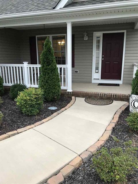 9 Boulder Dr, Stuarts Draft, VA 24477 photo 2