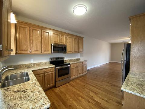 9 Gemstone Dr, Stuarts Draft, VA 24477 photo 5