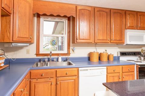 240 Cedar St, Dayton, VA 22821 photo 17