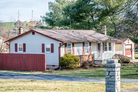 240 Cedar St, Dayton, VA 22821 photo 2