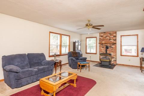 240 Cedar St, Dayton, VA 22821 photo 19