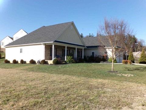 108 Compass Dr, Waynesboro, VA 22980 photo 4