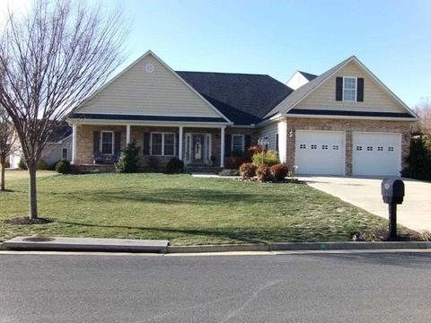 108 Compass Dr, Waynesboro, VA 22980 photo 1