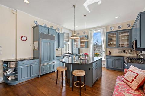 316 E Beverley St, Staunton, VA 24401 photo 16