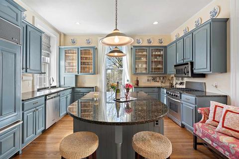 316 E Beverley St, Staunton, VA 24401 photo 19