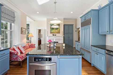 316 E Beverley St, Staunton, VA 24401 photo 17