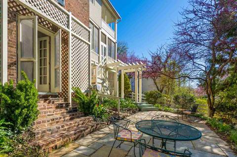 316 E Beverley St, Staunton, VA 24401 photo 46