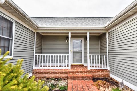 148 Eakle Rd, Staunton, VA 24401 photo 3