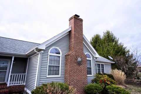 148 Eakle Rd, Staunton, VA 24401 photo 2