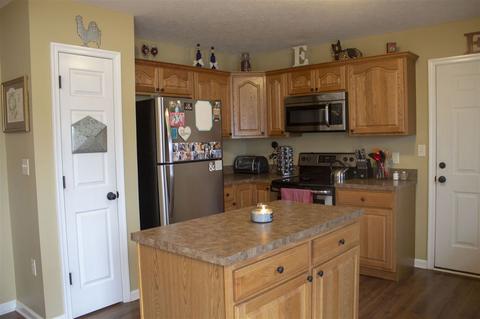 302 Rustic Ave, Broadway, VA 22815 photo 5