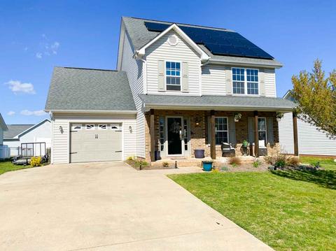 2425 Monroe St, Waynesboro, VA 22980 photo 3