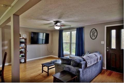 1845 E Main St, Waynesboro, VA 22980 photo 8