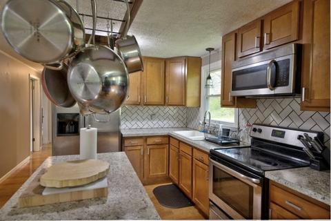 1845 E Main St, Waynesboro, VA 22980 photo 11