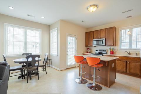 1019 Pendleton Dr, Waynesboro, VA 22980 photo 9