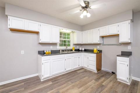 33 Valley View Ave, Mount Sidney, VA 24467 photo 6