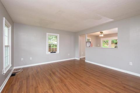 33 Valley View Ave, Mount Sidney, VA 24467 photo 4