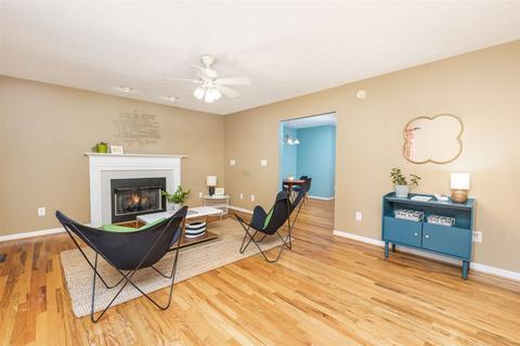 14 E Hampton St, Staunton, VA 24401 photo 4