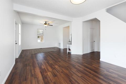 210 Draft Ave, Stuarts Draft, VA 24477 photo 9