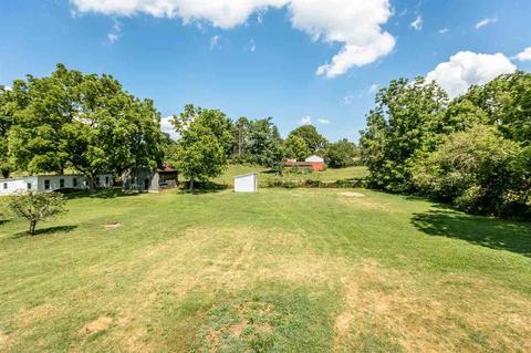 210 Draft Ave, Stuarts Draft, VA 24477 photo 47