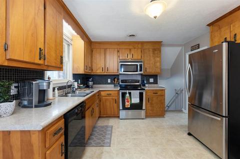 2125 Davis Rd, Waynesboro, VA 22980 photo 9